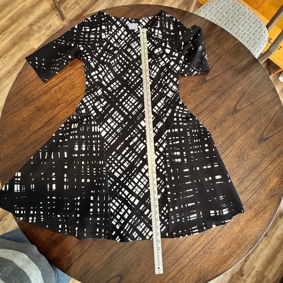 Rabbit Rabbit Rabbit lined black and white geometric lined dress sz 12 - Picture 16 of 16